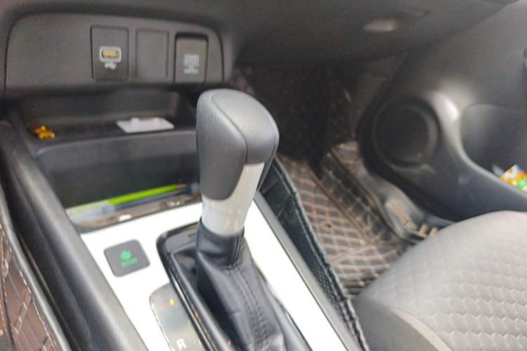 Used Honda Fit 2021 1.5L CVT Trend Edition Gear Lever