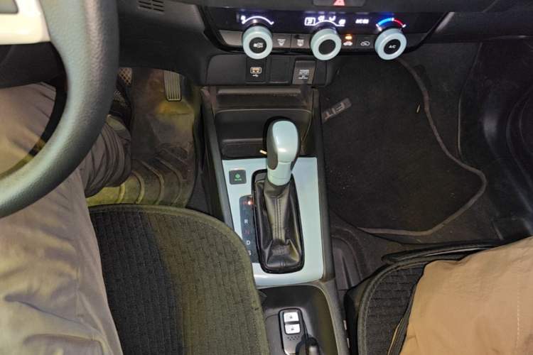 Used Honda Fit 2021 1.5L CVT Trend Edition Gear Lever