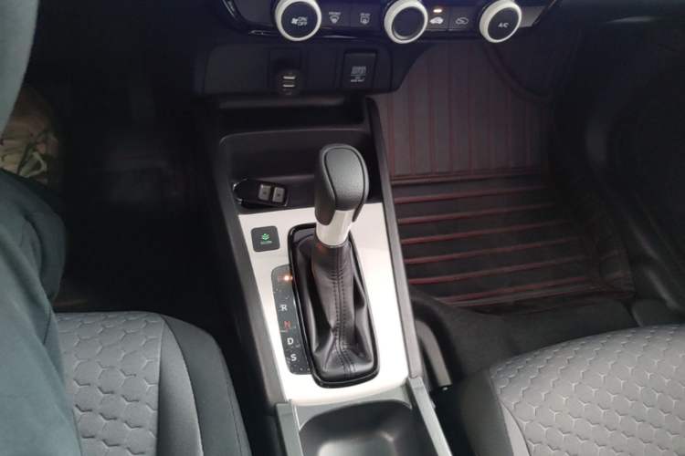 Used Honda Fit 2021 1.5L CVT Trend Edition Gear Lever