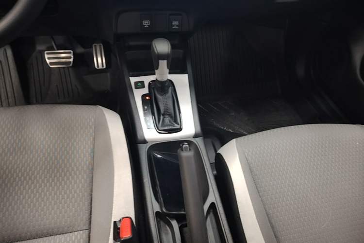 Used Honda Fit 2021 1.5L CVT Trendy Sports Edition Gear Lever