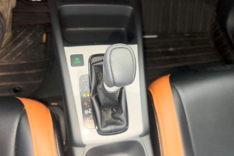 Used Honda Fit 2021 1.5L CVT Trendy Sports Edition Gear Lever