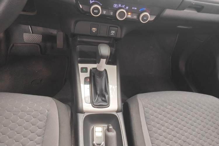 Used Honda Fit 2021 1.5L CVT Trend Edition Gear Lever