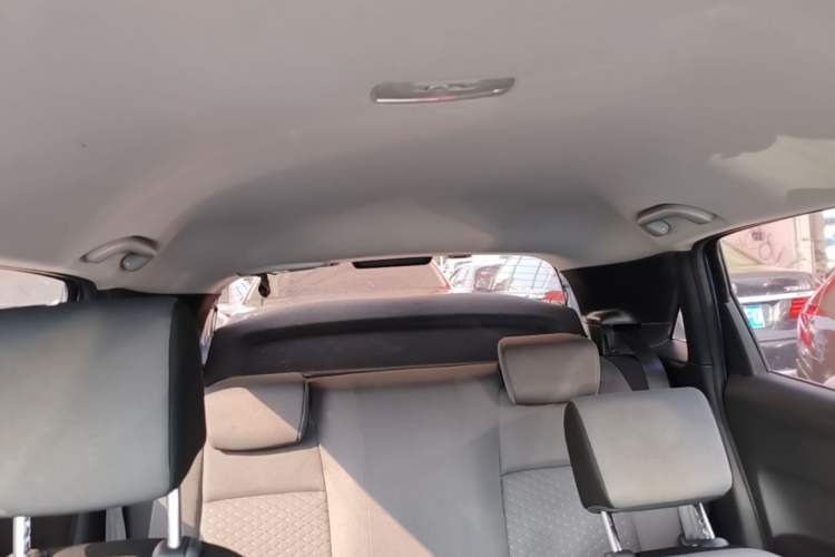 Used Honda Fit 2021 1.5L CVT Trendy Run Pro Edition Headliner