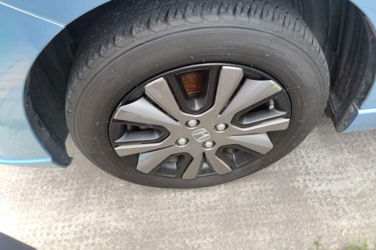 Used Honda Fit 2021 1.5L CVT Trendy Sports Edition Left Front Wheel Hub