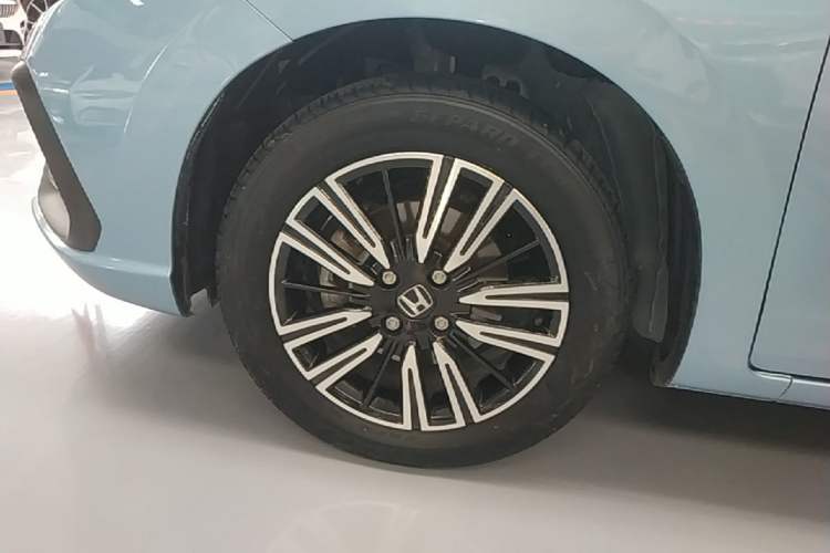 Used Honda Fit 2021 1.5L CVT Trend Edition Left Front Wheel Hub