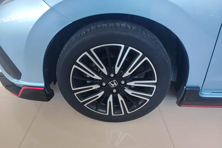 Used Honda Fit 2021 1.5L CVT Trendy Run Pro Edition Left Front Wheel Hub
