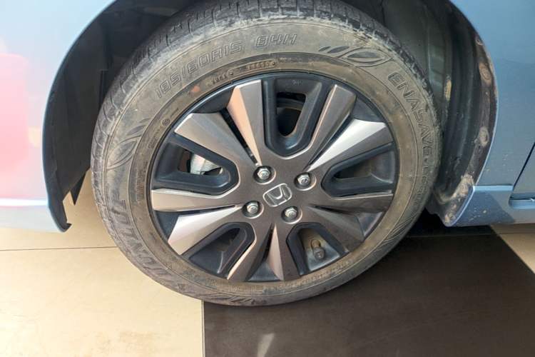 Used Honda Fit 2021 1.5L CVT Trendy Sports Edition Left Front Wheel Hub