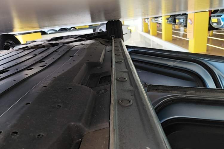 Used Honda Fit 2021 1.5L CVT Trendy Edition Left Side Sill