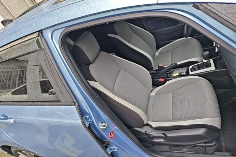 Used Honda Fit 2021 1.5L CVT Trendy Sports Edition Right Front Seat