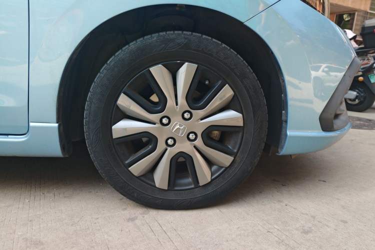 Used Honda Fit 2021 1.5L CVT Trendy Sports Edition Right Front Wheel Hub