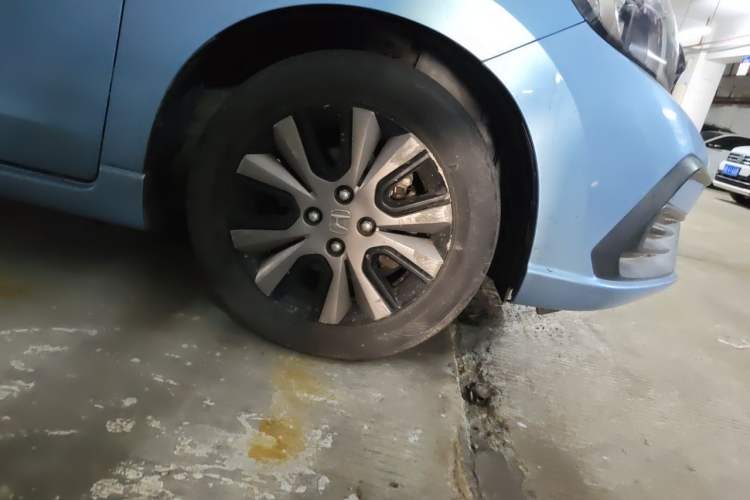 Used Honda Fit 2021 1.5L CVT Trendy Sports Edition Right Front Wheel Hub