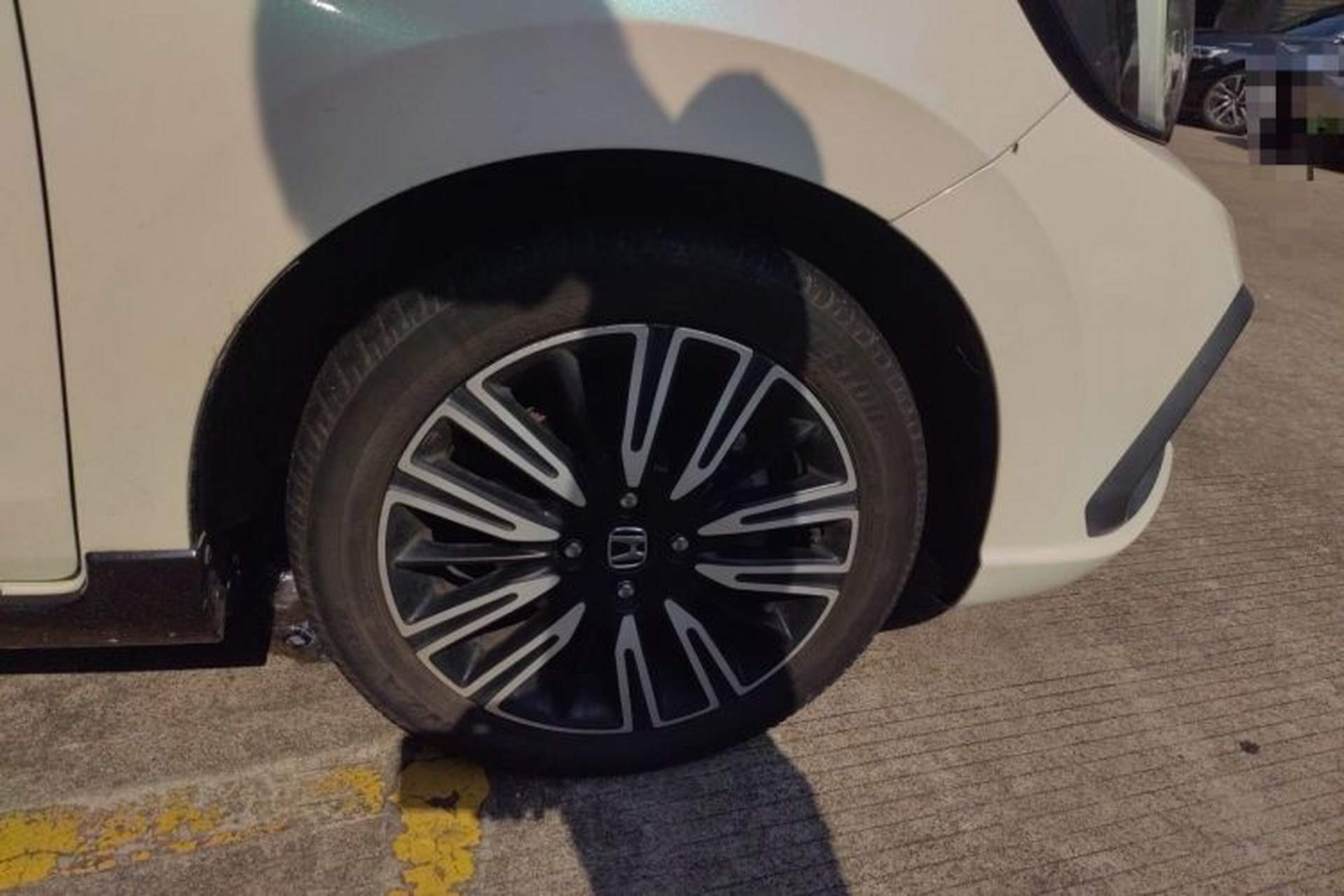 Used Honda Fit 2021 1.5L CVT Trendy Run Pro Edition Right Front Wheel Hub