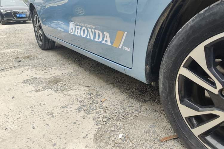 Used Honda Fit 2021 1.5L CVT Trend Edition Right Side Sill