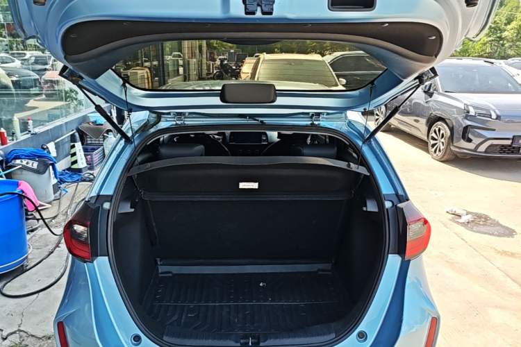 Used Honda Fit 2021 1.5L CVT Trend Edition Trunk