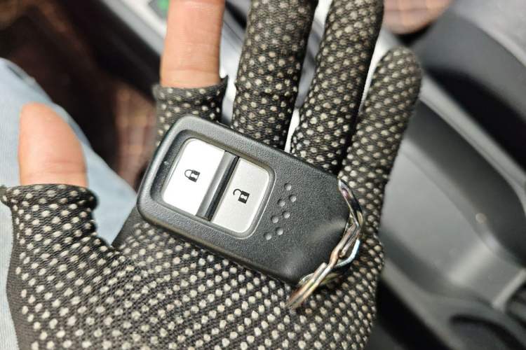 Used Honda Fit 2021 1.5L CVT Trend Edition Vehicle Key