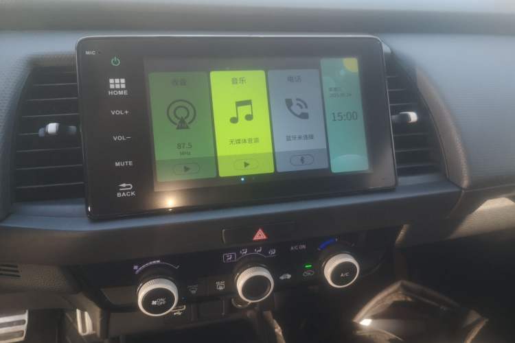 Used Honda Fit 2021 1.5L CVT Trendy Sports Edition Audio And AC Panel