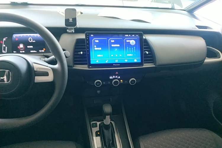 Used Honda Fit 2021 1.5L CVT Trendy Edition Audio And AC Panel