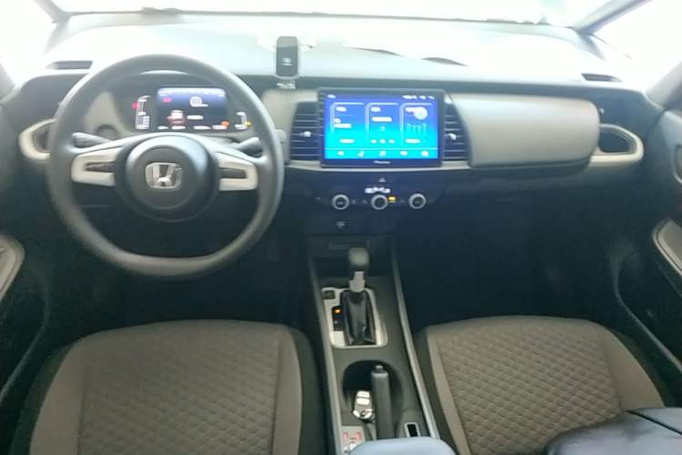 Used Honda Fit 2021 1.5L CVT Trendy Edition Center Console