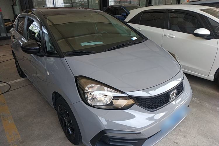 Used Honda Fit 2021 1.5L CVT Trendy Edition Front Right 45 Deg