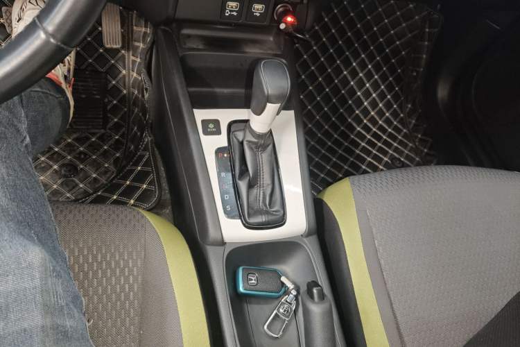 Used Honda Fit 2021 1.5L CVT Chao Yue Max Edition Gear Lever