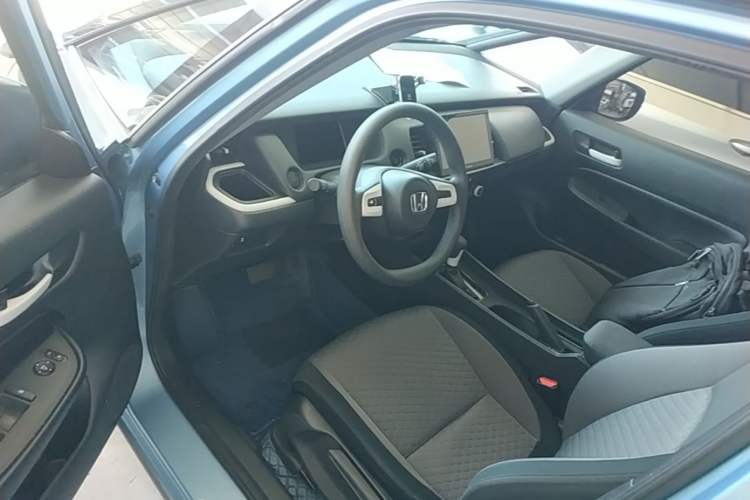Used Honda Fit 2021 1.5L CVT Trendy Edition Left Front Seat
