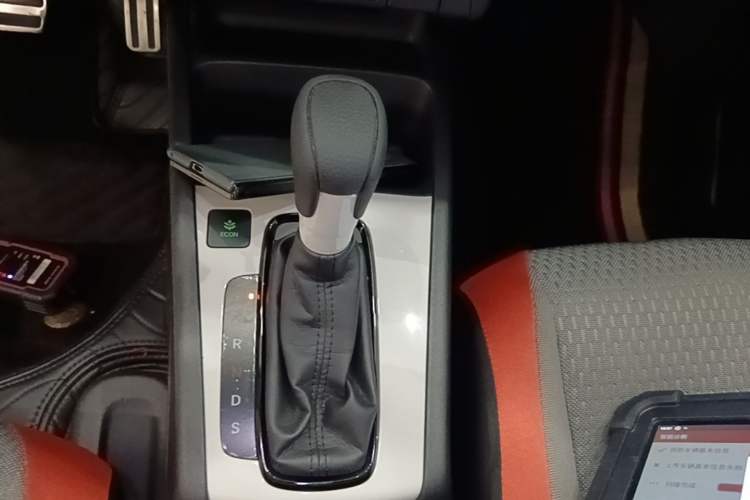 Used Honda Fit 2021 1.5L CVT Trendy Sports Edition Gear Lever