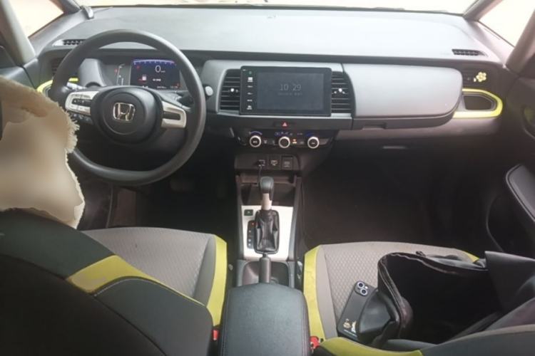 Used Honda Fit 2021 1.5L CVT Trendy Version Center Console