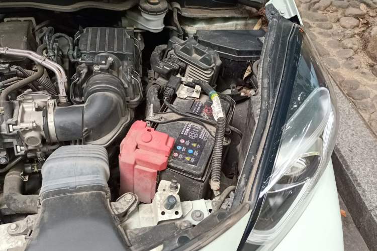 Used Honda Fit 2021 1.5L CVT Trendy Version Engine Bay Left