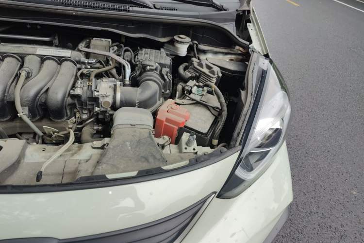 Used Honda Fit 2021 1.5L CVT Trendy Version Engine Bay Left