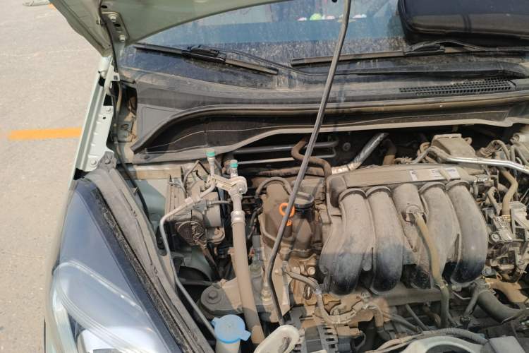 Used Honda Fit 2021 1.5L CVT Trendy Version Engine Bay Right