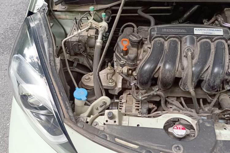 Used Honda Fit 2021 1.5L CVT Trendy Version Engine Bay Right