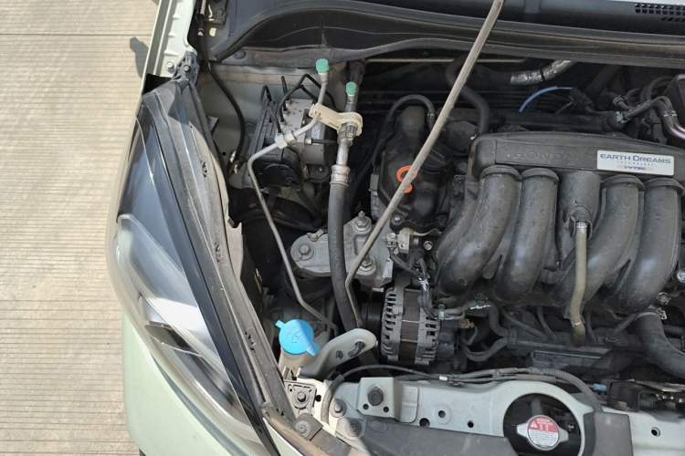 Used Honda Fit 2021 1.5L CVT Trendy Version Engine Bay Right