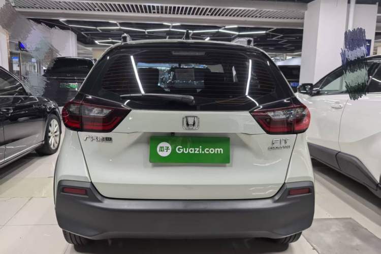 Used Honda Fit 2021 1.5L CVT Trendy Version Exterior 3