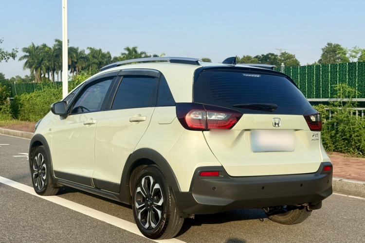 Used Honda Fit 2021 1.5L CVT Trendy Version Exterior 4