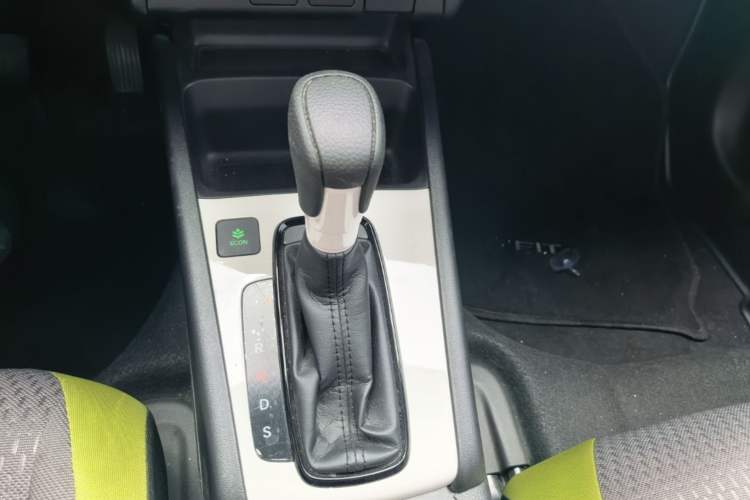 Used Honda Fit 2021 1.5L CVT Trendy Version Gear Lever
