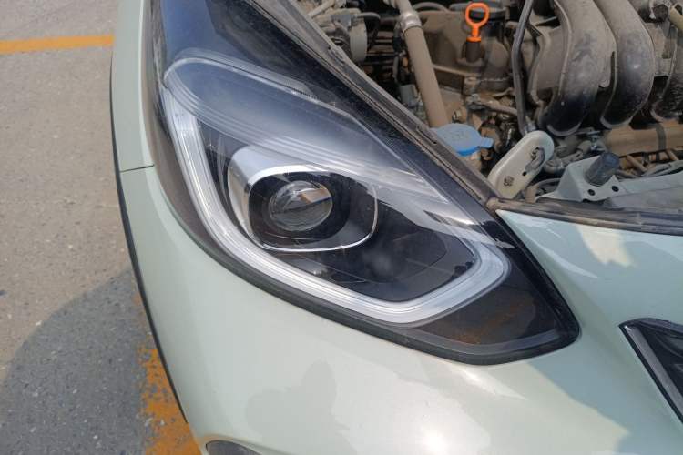 Used Honda Fit 2021 1.5L CVT Trendy Version Right Front Headlight