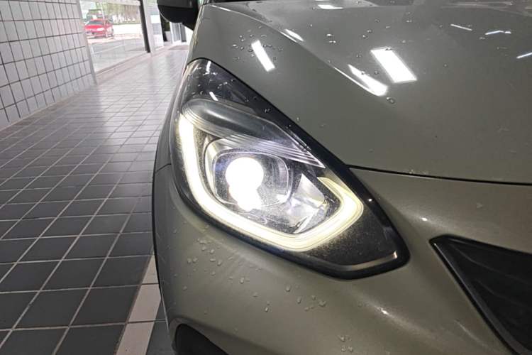 Used Honda Fit 2021 1.5L CVT Chao Yue Max Edition Right Front Headlight