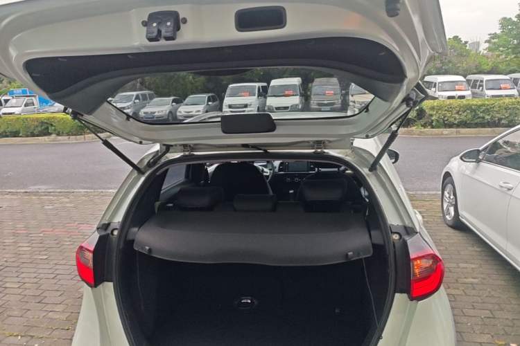 Used Honda Fit 2021 1.5L CVT Trendy Version Trunk