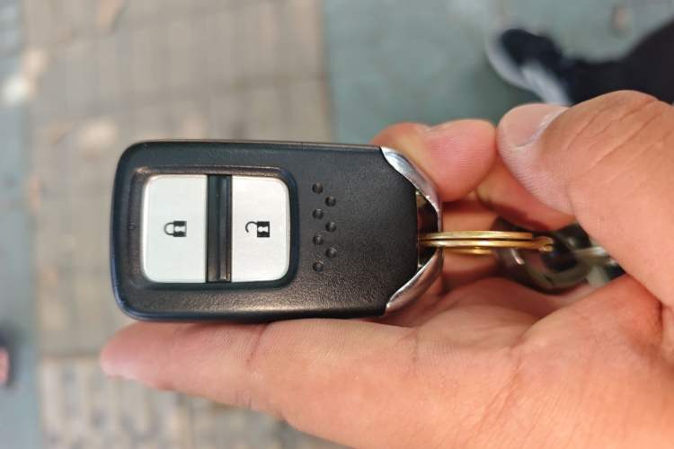 Used Honda Fit 2021 1.5L CVT Trendy Version Vehicle Key