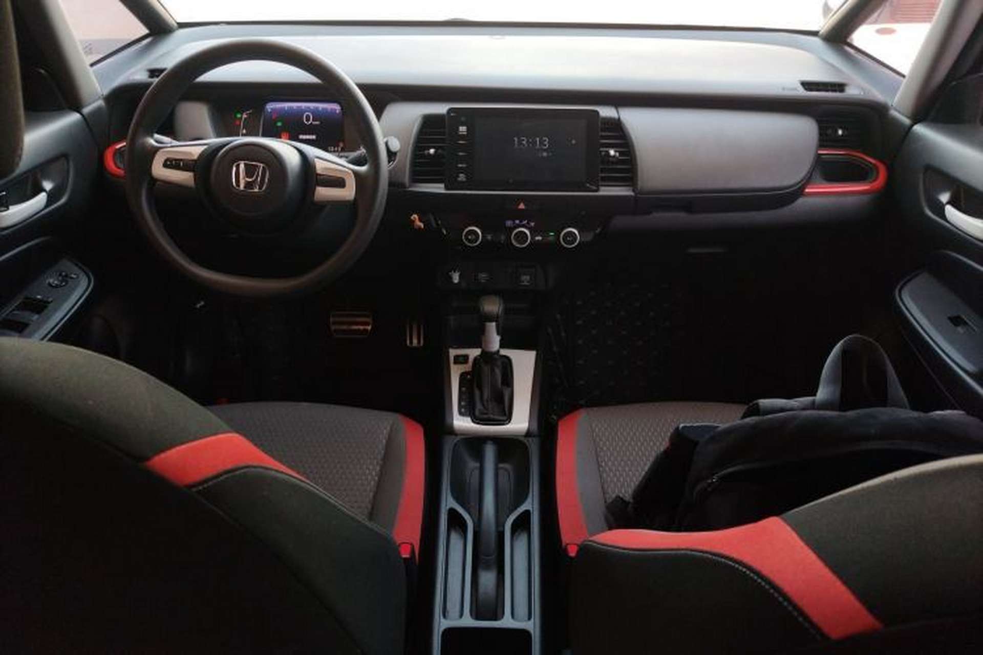 Used Honda Fit 2021 1.5L CVT Trendy Sports Edition Center Console