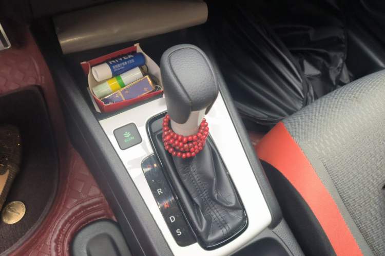 Used Honda Fit 2021 1.5L CVT Trendy Sports Edition Gear Lever