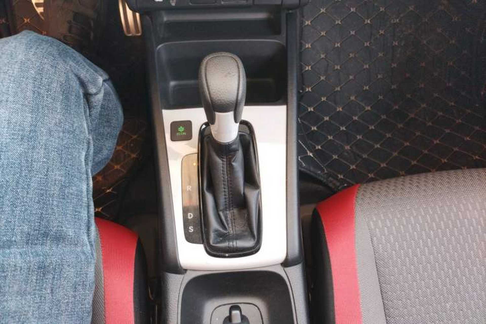 Used Honda Fit 2021 1.5L CVT Trendy Sports Edition Gear Lever