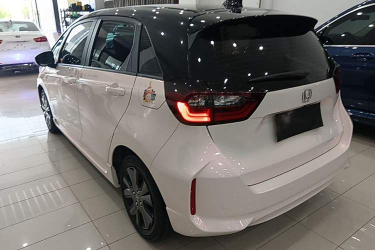 Used Honda Fit 2021 1.5L CVT Trendy Sports Edition Rear Left 45 Deg