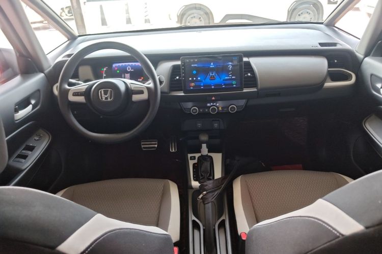 Used Honda Fit 2021 1.5L CVT Trendy Sports Edition Center Console
