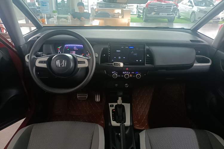 Used Honda Fit 2021 1.5L CVT Trendy Sports Edition Center Console