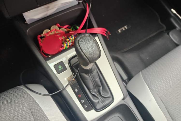 Used Honda Fit 2021 1.5L CVT Trendy Sports Edition Gear Lever