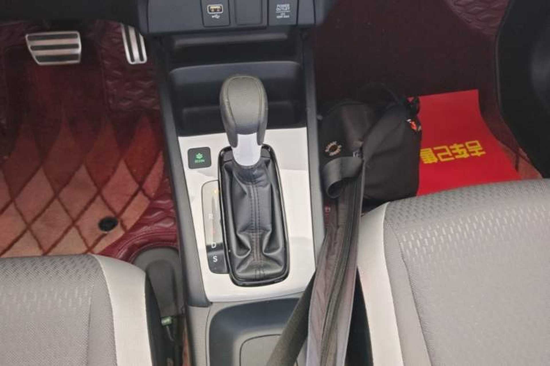 Used Honda Fit 2021 1.5L CVT Trendy Sports Edition Gear Lever