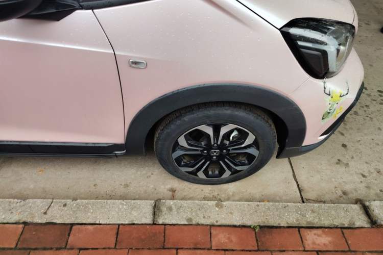 Used Honda Fit 2021 1.5L CVT Trendy Version Right Front Wheel Hub