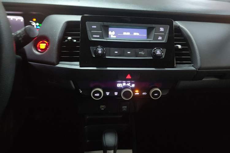Used Honda Fit 2021 1.5L CVT Trend Edition Audio And AC Panel