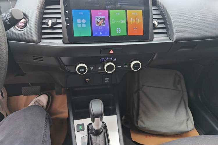 Used Honda Fit 2021 1.5L CVT Trend Edition Audio And AC Panel